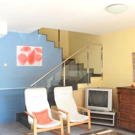 With 3 Bedrooms In With Shared Pool
